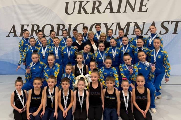 Кураховские спортсмены завоевали медали на Всеукраинских соревнованиях по спортивной аэробике «Кубок Королева – 2026»