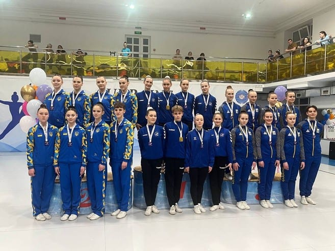 Кураховские спортсмены завоевали медали на Всеукраинских соревнованиях по спортивной аэробике «Кубок Королева – 2026»