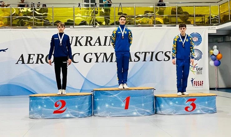 Кураховские спортсмены завоевали медали на Всеукраинских соревнованиях по спортивной аэробике «Кубок Королева – 2026»