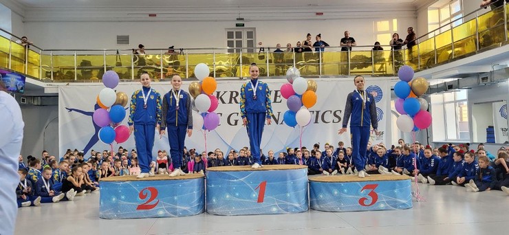 Кураховские спортсмены завоевали медали на Всеукраинских соревнованиях по спортивной аэробике «Кубок Королева – 2026»