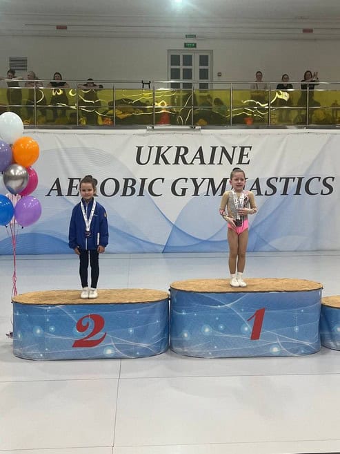 Кураховские спортсмены завоевали медали на Всеукраинских соревнованиях по спортивной аэробике «Кубок Королева – 2026»