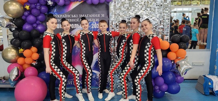 Кураховские спортсмены завоевали медали на Всеукраинских соревнованиях по спортивной аэробике «Кубок Королева – 2026»