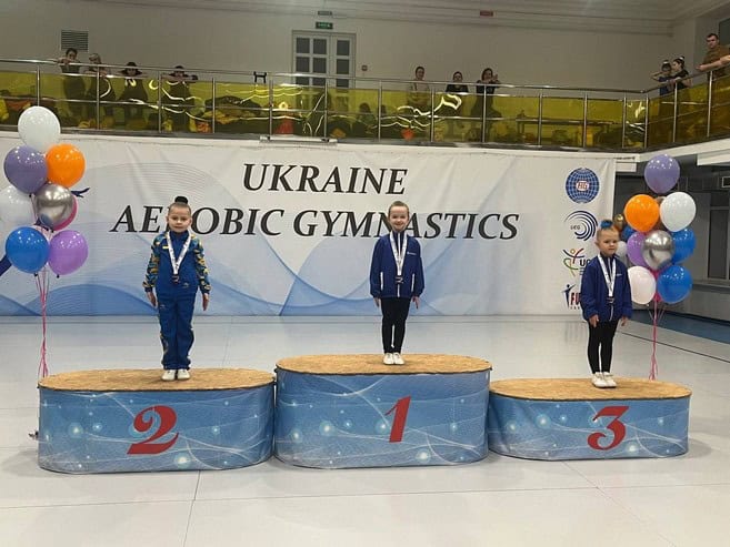 Кураховские спортсмены завоевали медали на Всеукраинских соревнованиях по спортивной аэробике «Кубок Королева – 2026»