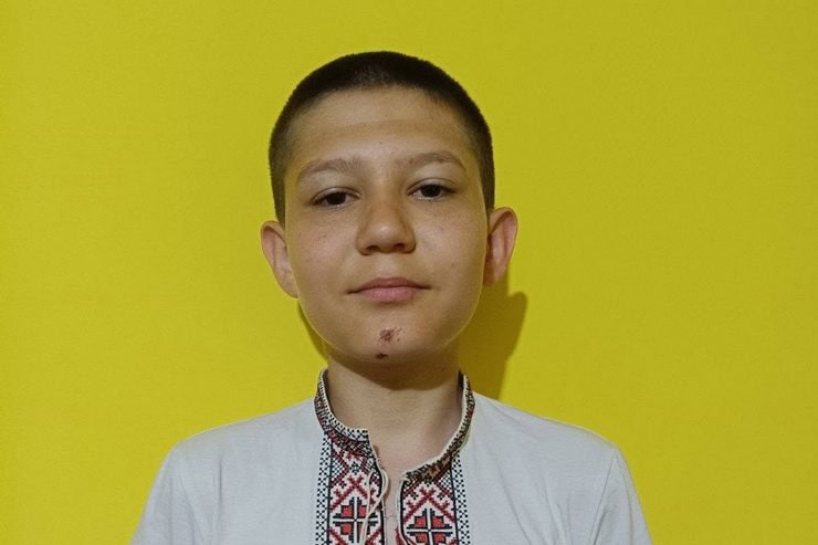 13-річному хлопцю з Курахового терміново потрібна пересадка печінки: родина просить допомоги у небайдужих людей